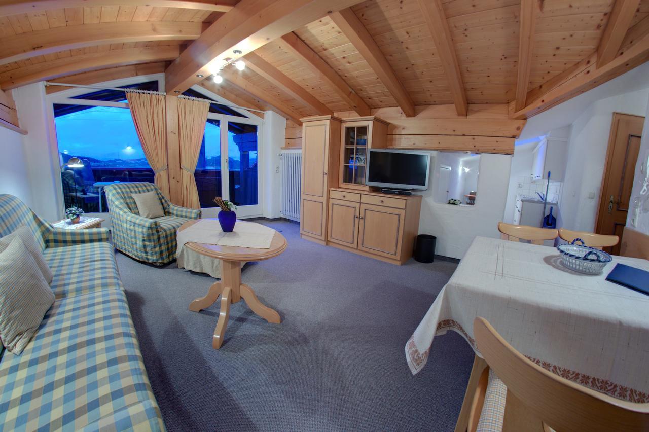 Ferienhotel Starennest Schindelberg エクステリア 写真